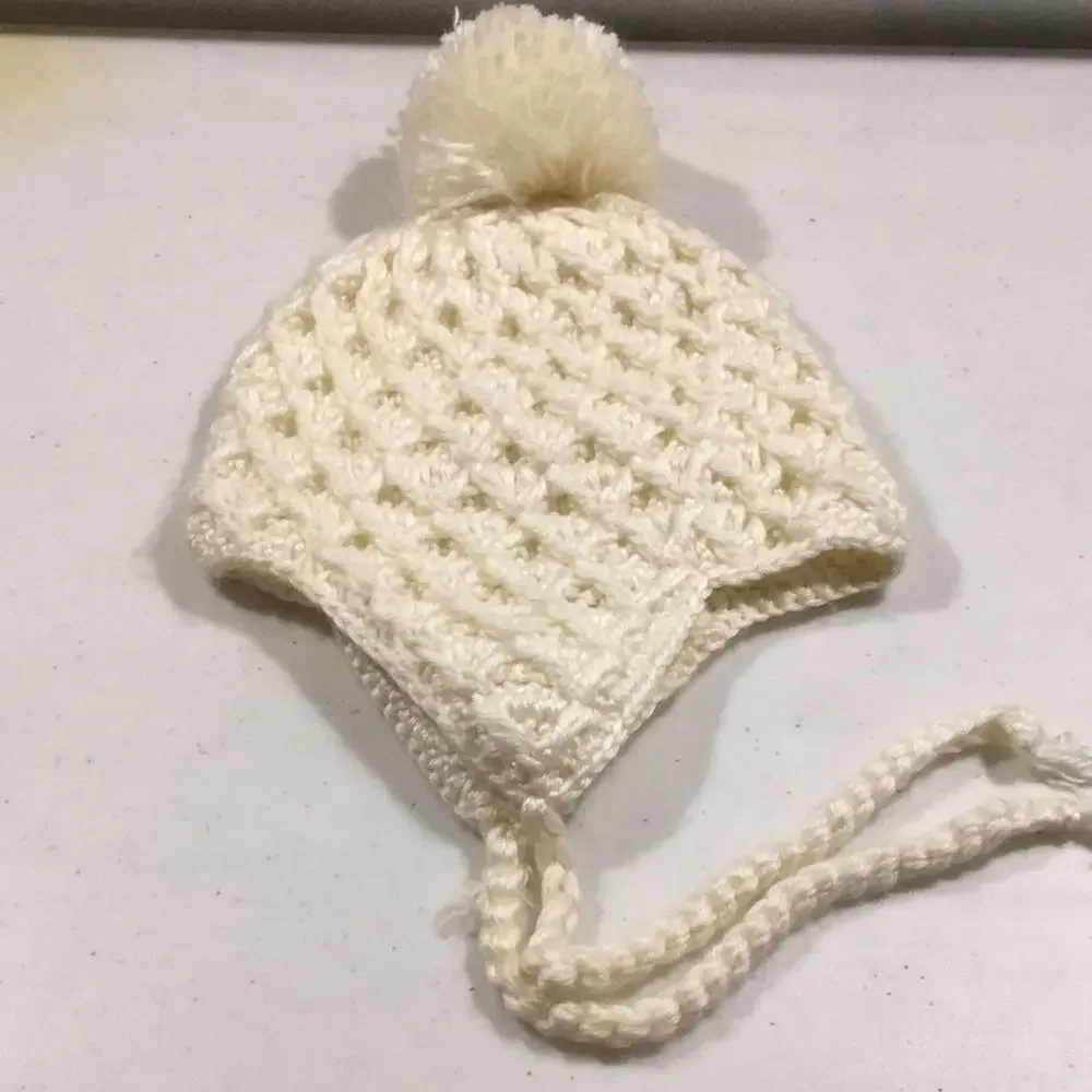 Neff knit pom earflap tie warm winter beanie used pre owned - Picture 2 of 3